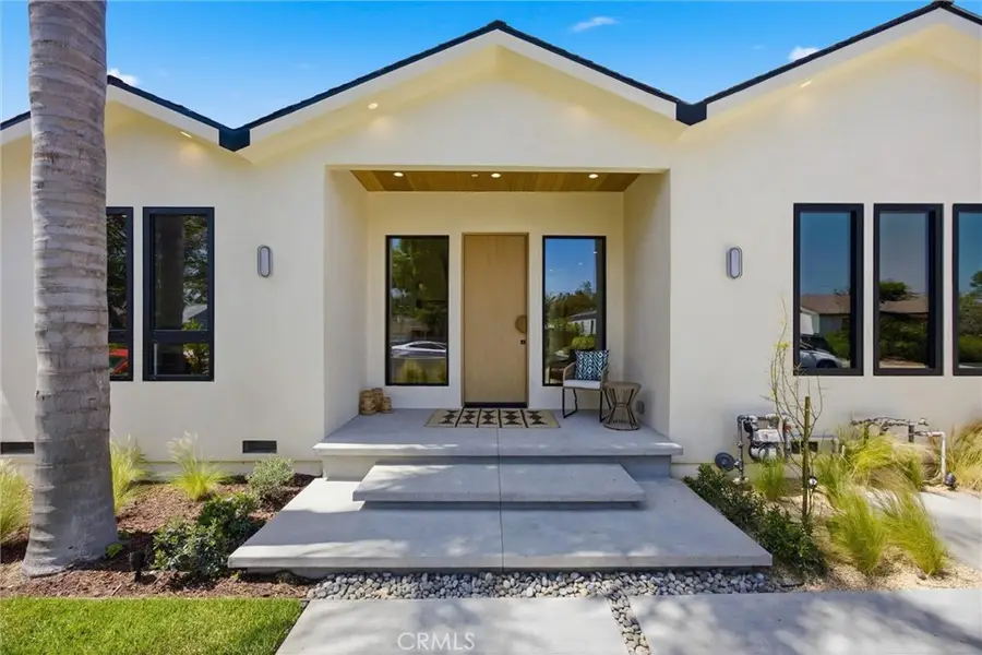 4221 Sunnyside Avenue, Los Angeles, CA 90066 - #3
