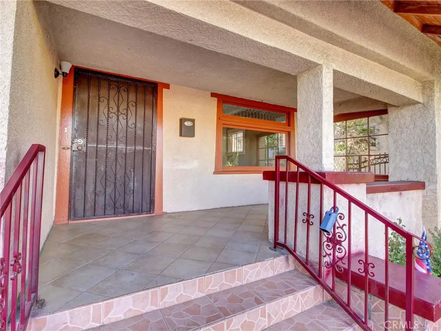 3021 5th, Los Angeles, CA 90018 - #2