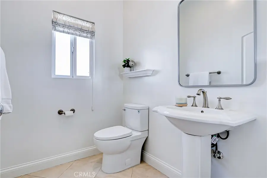 819 11th Street, Manhattan Beach, CA 90266 - #3