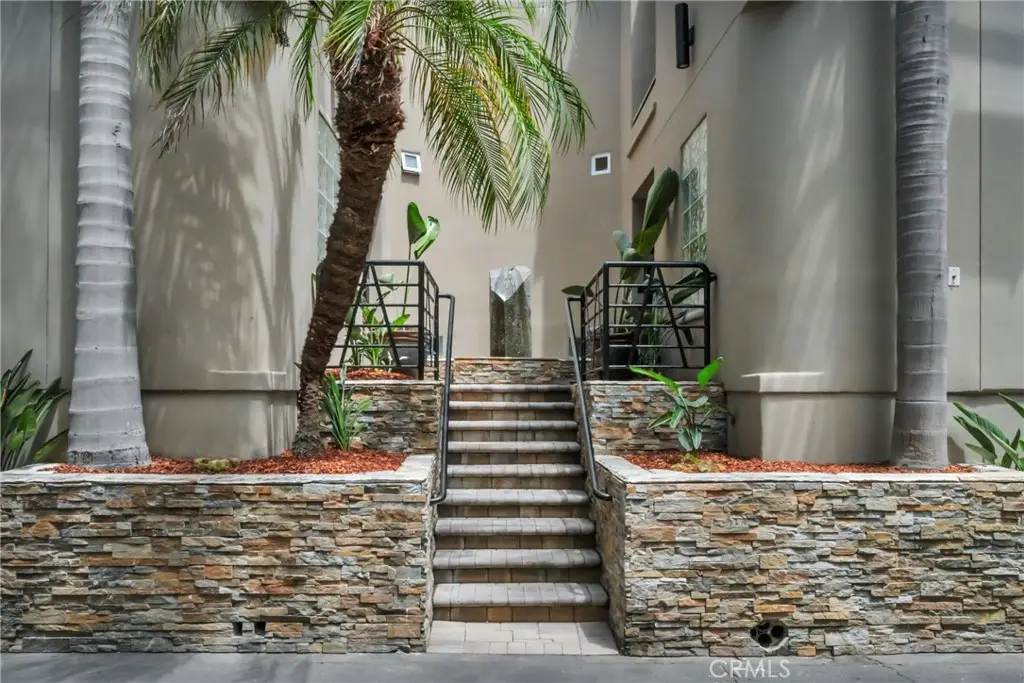 417 23rd Street, Manhattan Beach, CA 90266 - #1