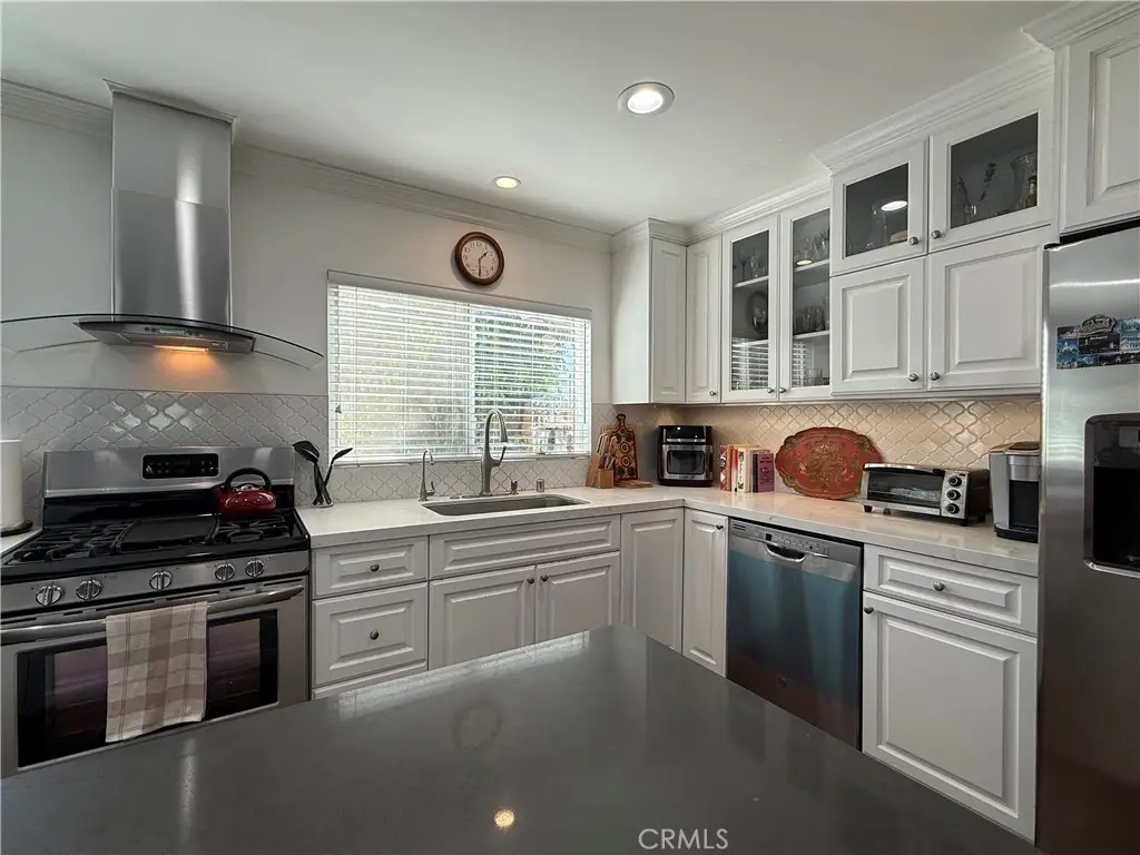 5018 Macfarlane Lane, Woodland Hills, CA 91364 - #1