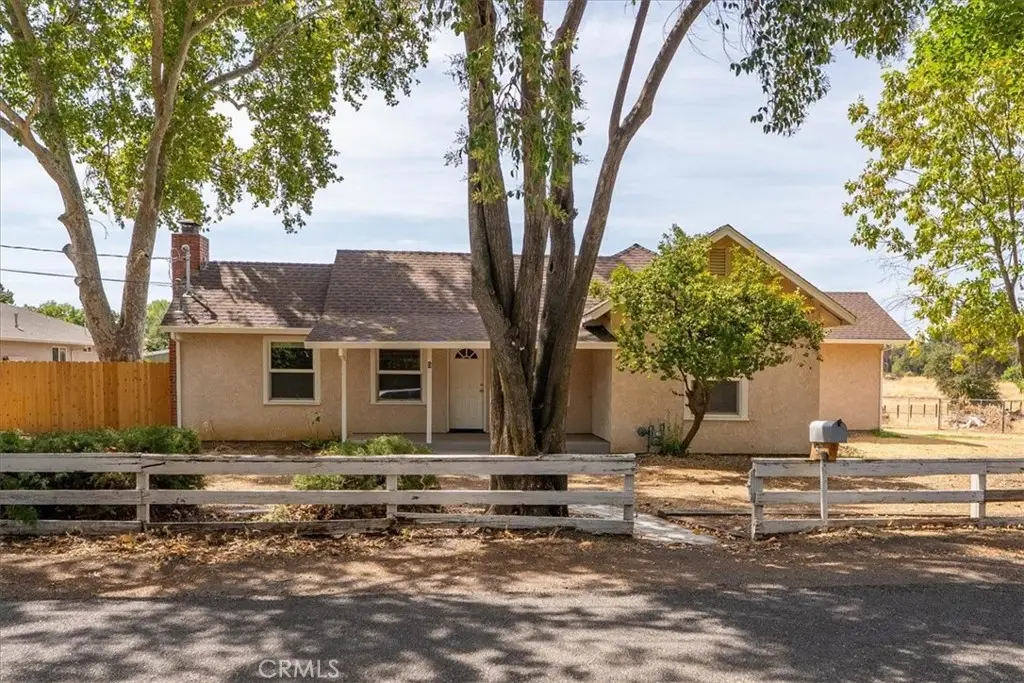 5 Gurnsey Avenue, Red Bluff, CA 96080 - #1