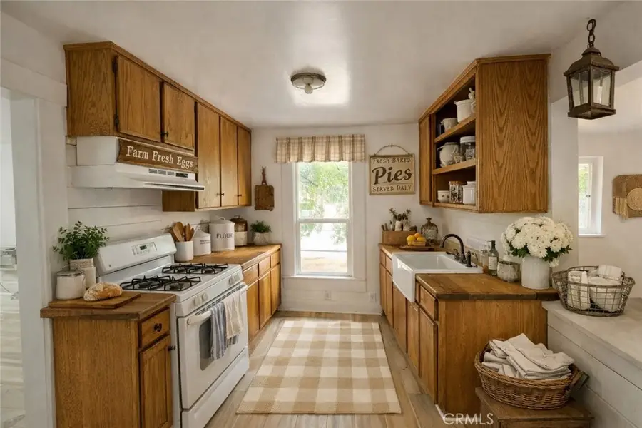 512 East Street, Orland, CA 95963 - #2