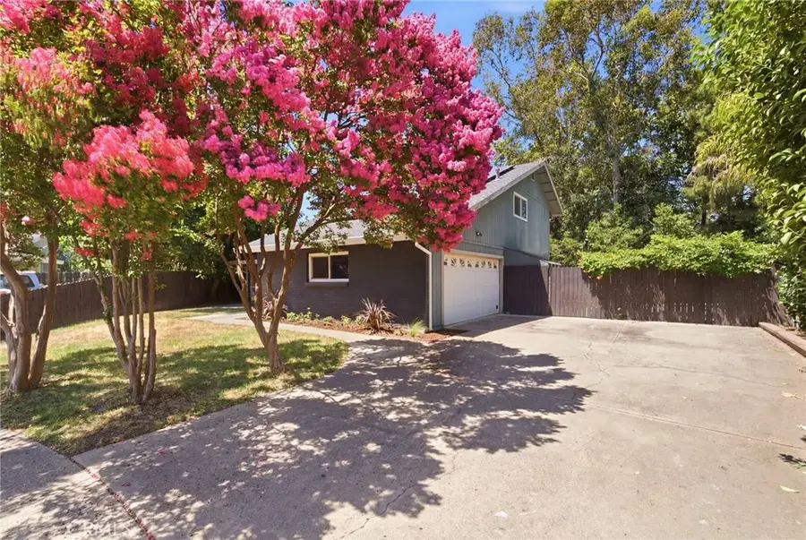 8 Creekwood Court, Chico, CA 95926 - #2