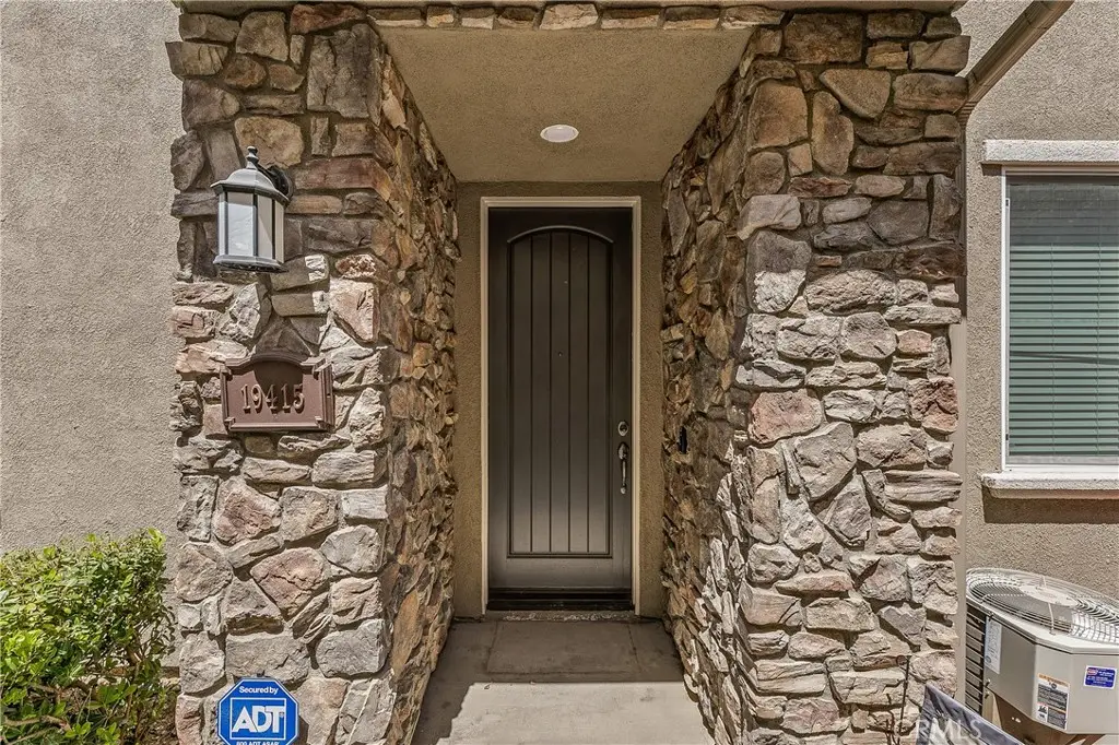 19415 Opal Lane, Saugus, CA 91350 - #1