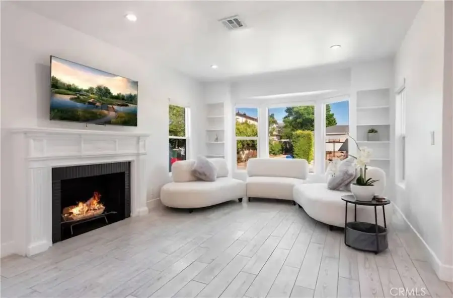 1657 S Garth Avenue, Los Angeles, CA 90035 - #3