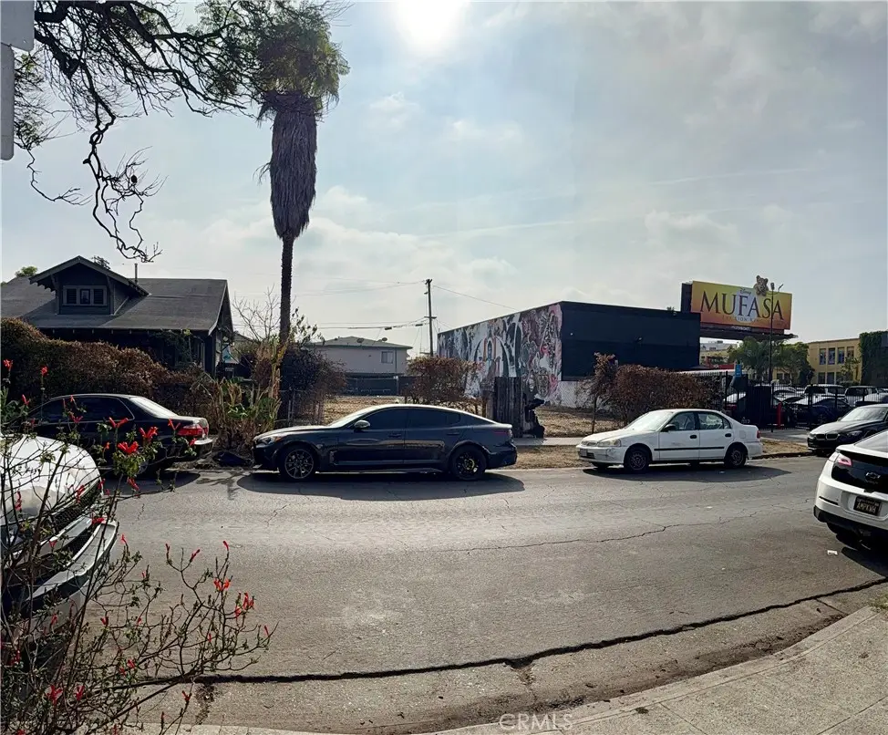 6132 Romaine Street, Los Angeles, CA 90038 - #1