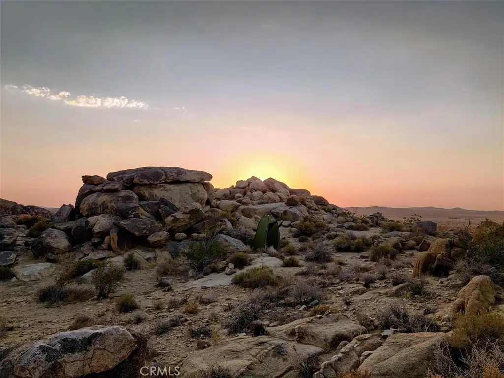 25220 Cottonwood Road, Adelanto, CA 92301 - Image #1