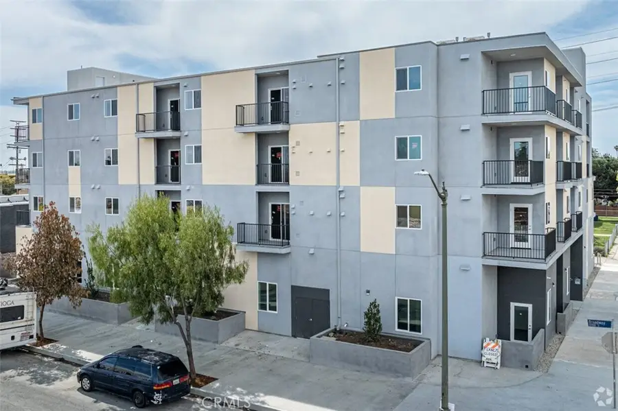 300 W 60th Street, Los Angeles, CA 90003 - #2