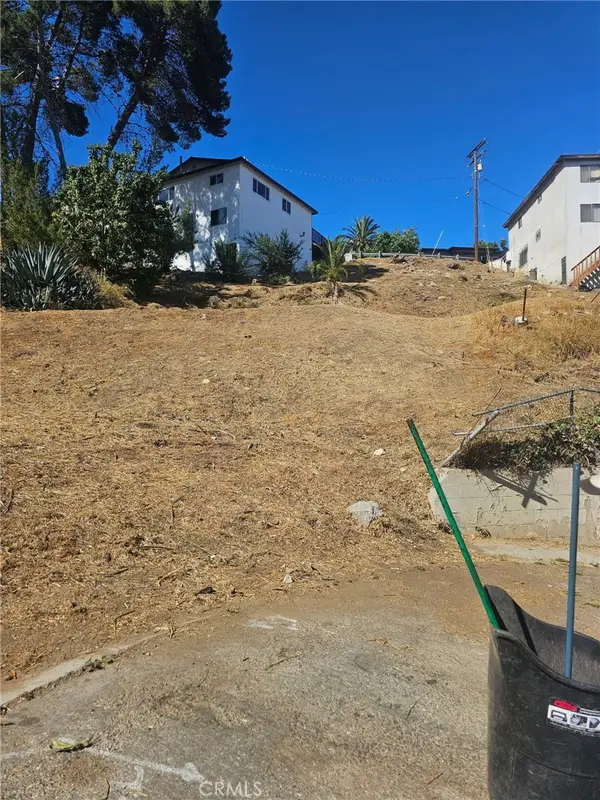 3901 Snow Drive, Los Angeles, CA 90063