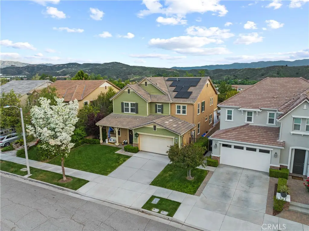 22458 Plantation Court, Saugus, CA 91350 - Image #1