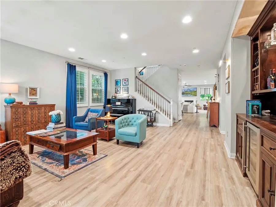 22458 Plantation Court, Saugus, CA 91350 - Image #3