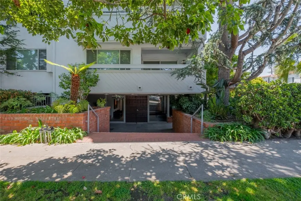 930 California Avenue #105, Santa Monica, CA 90403 - Image #1