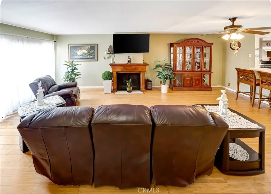 7226 Jordan Avenue #6, Canoga Park, CA 91303 - Image #2