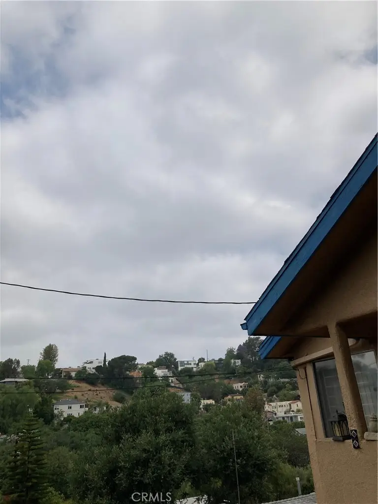 2125 Cove Avenue, Los Angeles, CA 90039 - Image #2