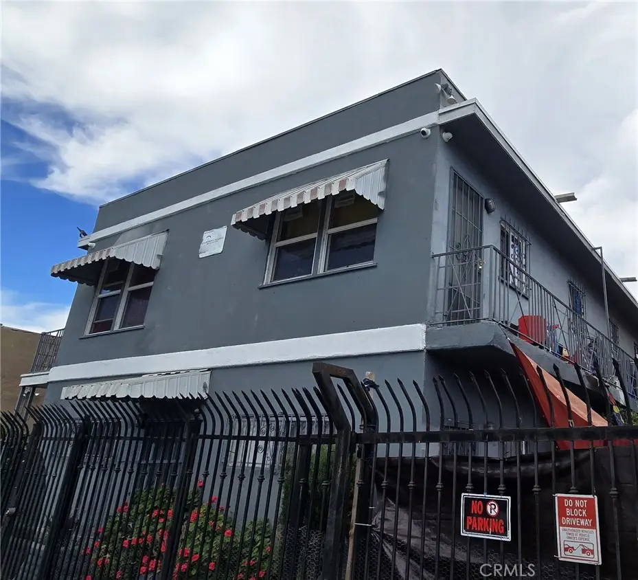 9508 S. Western Ave., Los Angeles, CA 90047 - #1