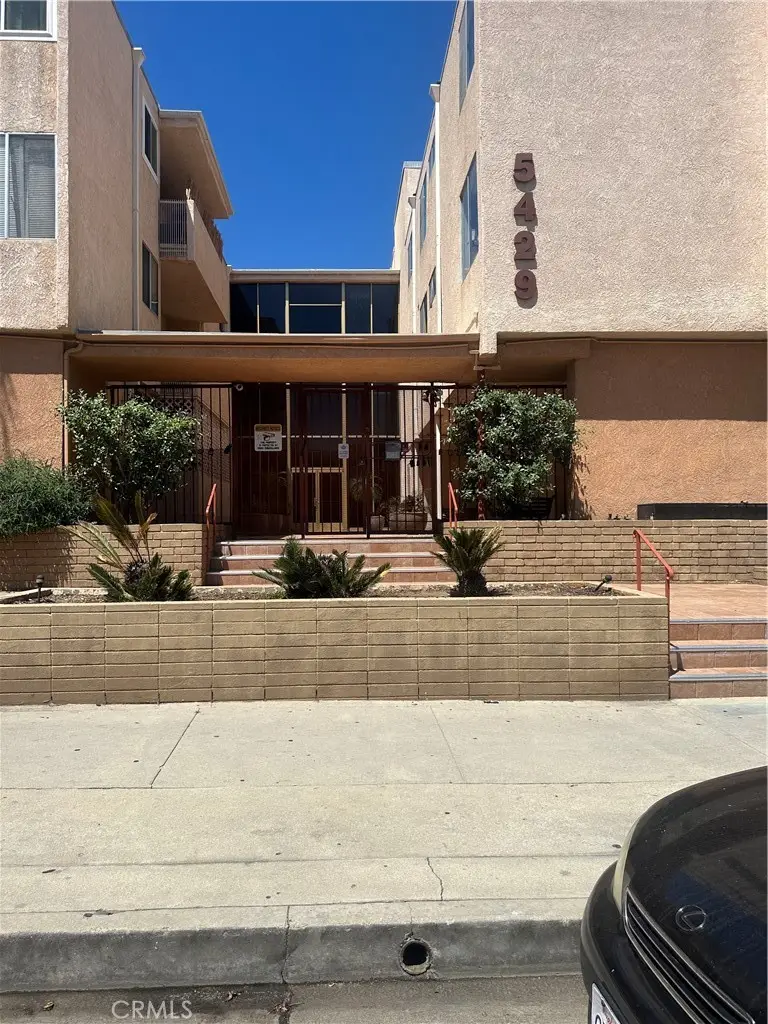 5429 Newcastle Avenue #206, Encino, CA 91316 - Image #1