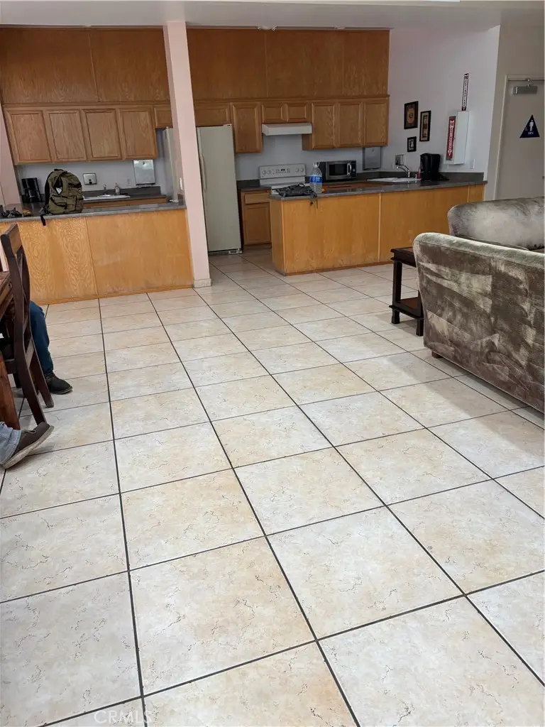 5325 Newcastle Avenue #127, Encino, CA 91316 - Image #3