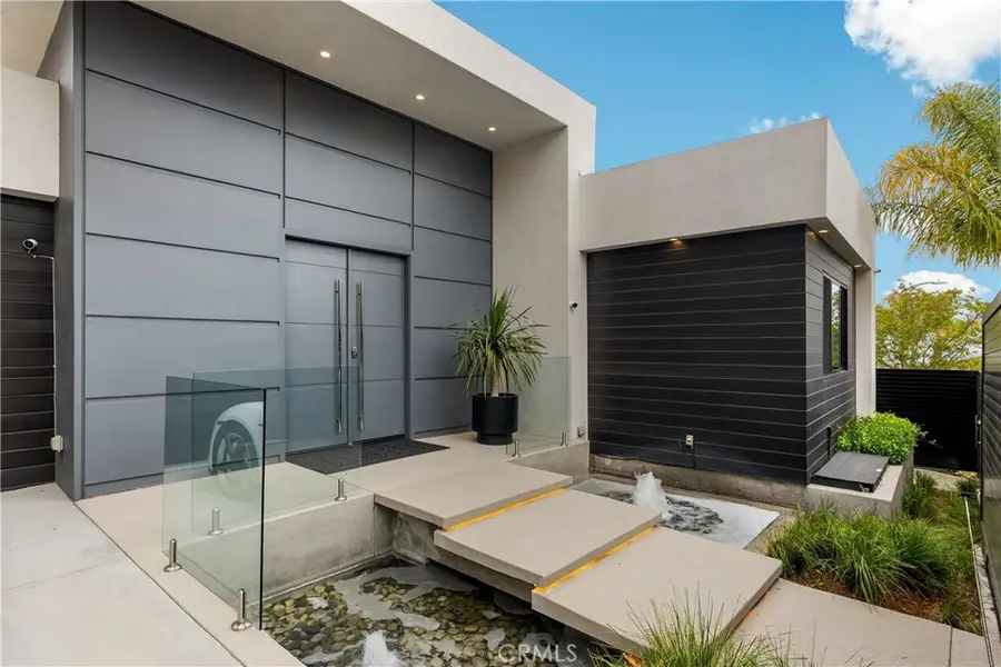 7139 Macapa Drive, Los Angeles, CA 90068 - Image #3