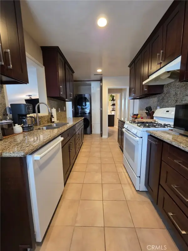 14334 Tiara Street, Van Nuys, CA 91401