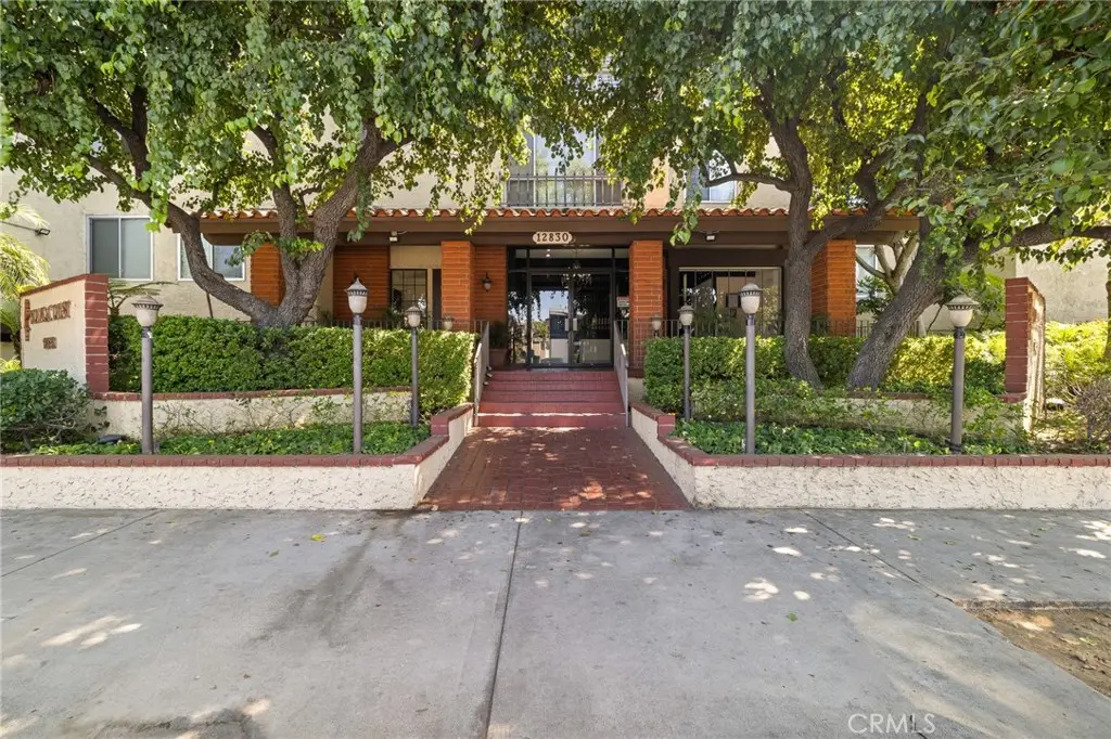 12830 Burbank Boulevard #307, Valley Village, CA 91607 - Image #1