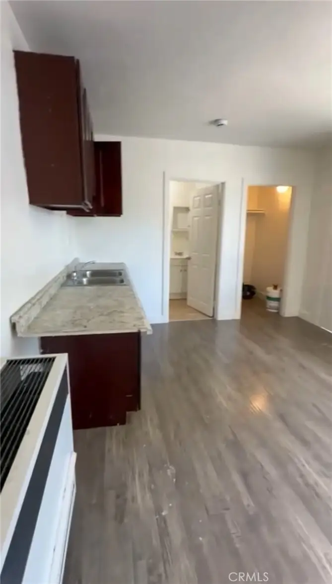 2114 W Florence Avenue, Los Angeles, CA 90047 - #2