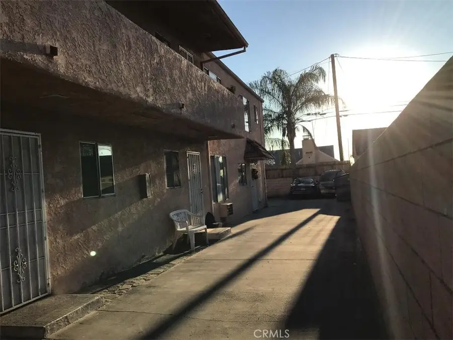 1000 Glenoaks Boulevard, San Fernando, CA 91340 - Image #2