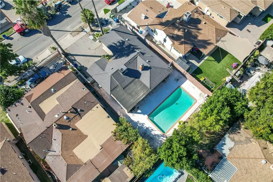 7736 Bellaire Avenue, North Hollywood, CA 91605 - #2