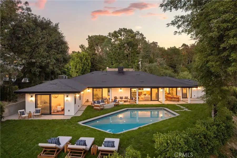 4041 Sapphire Drive, Encino, CA 91436 - Image #2