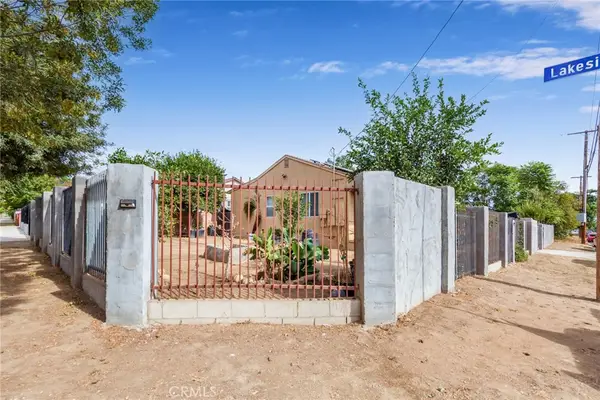 14758 Lakeside Street, Sylmar, CA 91342