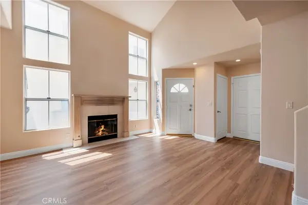 19017 Gault Street #103, Reseda, CA 91335