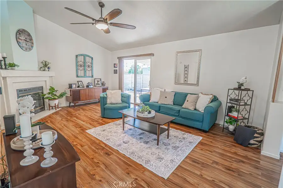 20164 Crestview Dr., Canyon Country, CA 91351 - #2