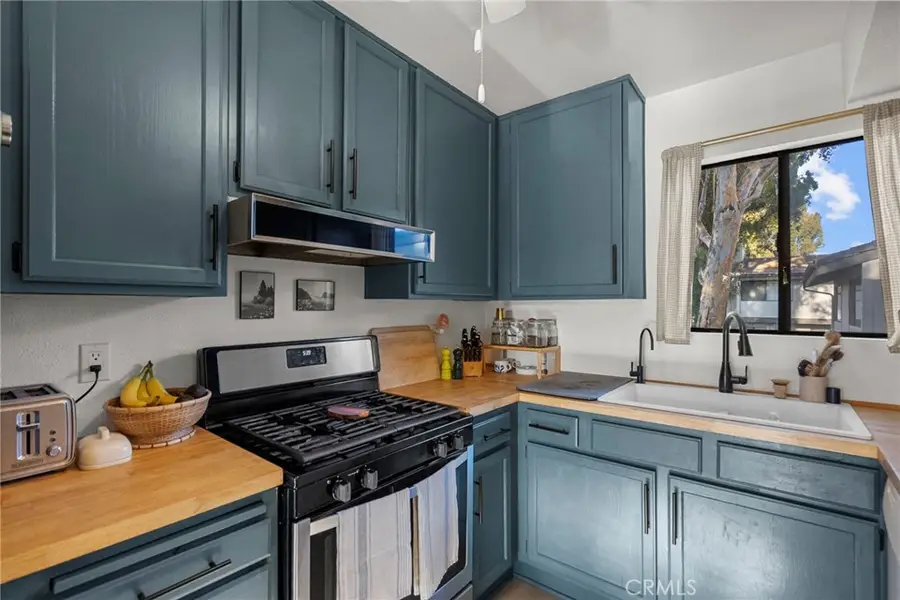 6475 Twin Circle Lane #3, Simi Valley, CA 93063 - Image #3