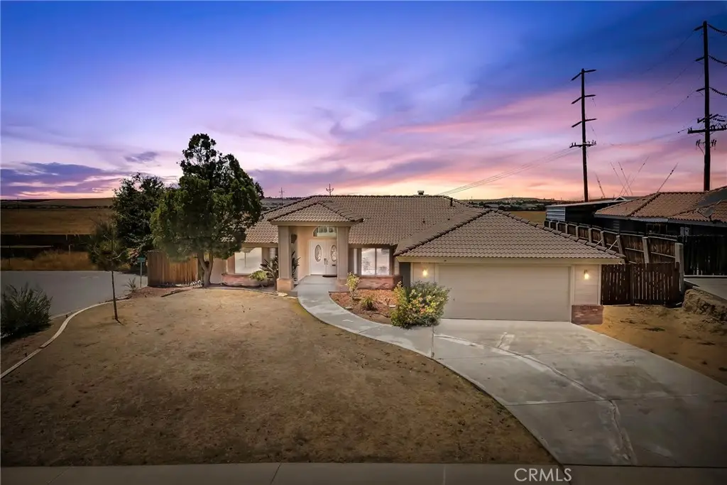 6000 Benbasset Place, Bakersfield, CA 93306 - #1