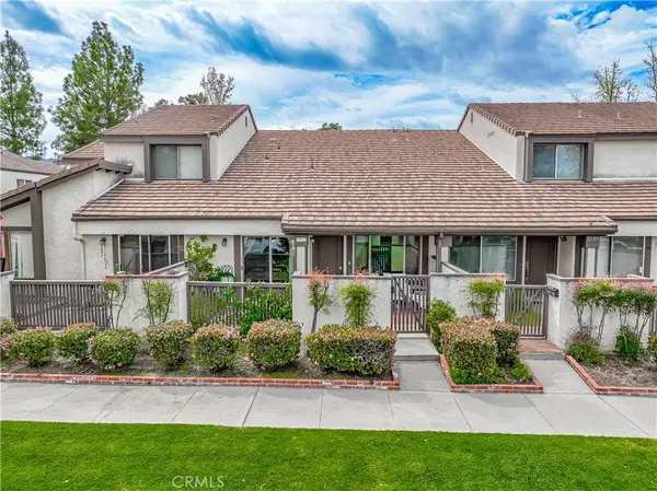 25713 Vista Fairways Drive, Valencia, CA 91355