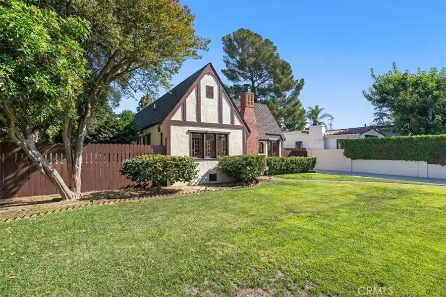 11155 Hortense Street, Toluca Lake, CA 91602 - #3