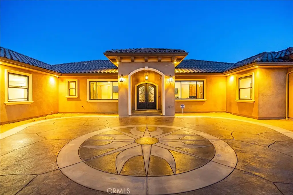 40158 25th St W, Palmdale, CA 93551 - #1