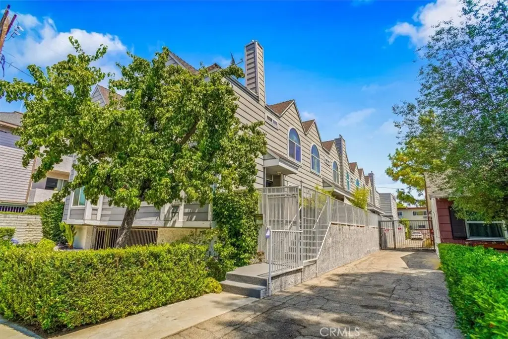 4744 Ben Avenue #11, Valley Village, CA 91607 - Image #1