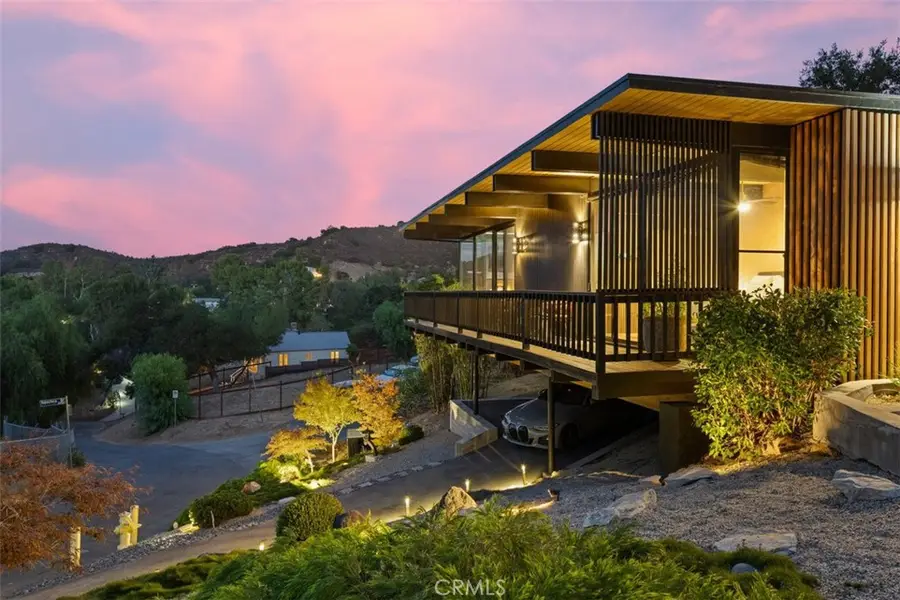 21090 Rios Street, Woodland Hills, CA 91364 - #3