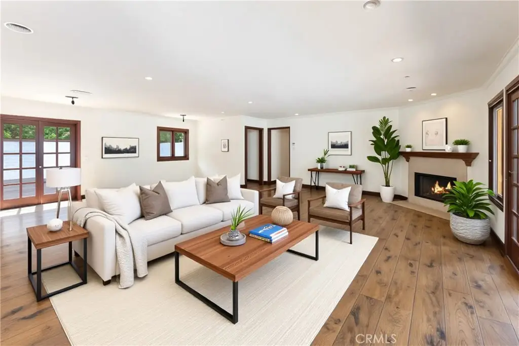 16350 Mandalay, Encino, CA 91436 - Image #1