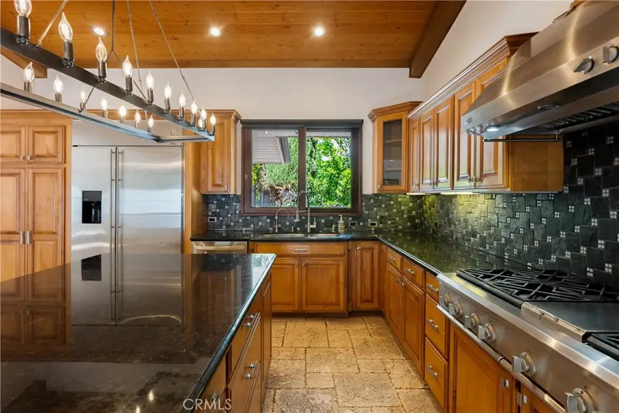 16350 Mandalay, Encino, CA 91436 - Image #3