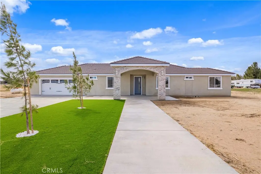 8746 W Avenue D4, Lancaster, CA 93536 - #1
