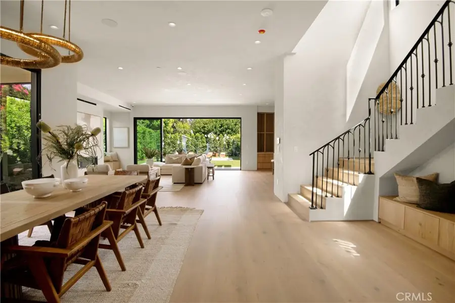 4500 Calhoun Avenue, Sherman Oaks, CA 91423 - Image #2