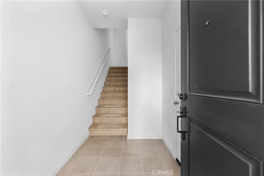 9423 1/2 N Sepulveda Blvd. #2, North Hills, CA 91343 - Image #2