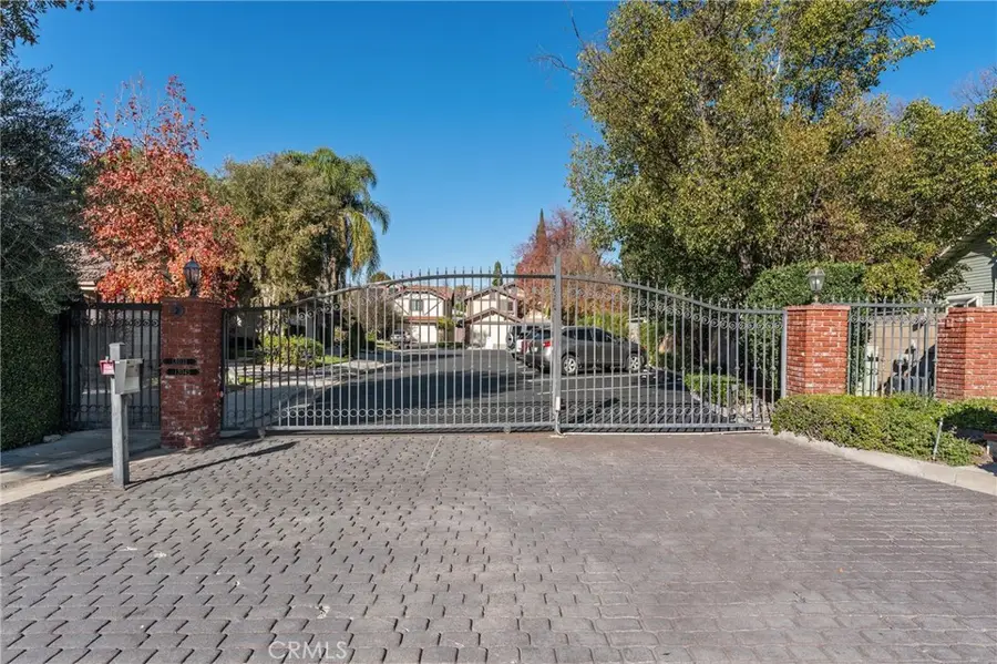 13033 Magnolia, Sherman Oaks, CA 91423 - #2