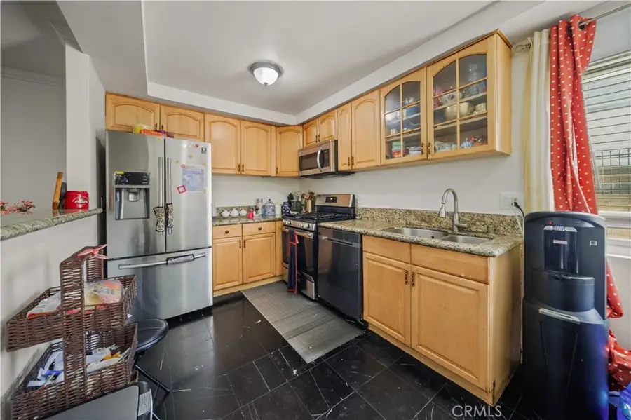 9051 Cedros Avenue #5, Panorama City, CA 91402 - Image #3