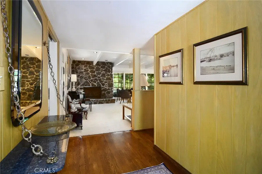 13943 Margate Street, Sherman Oaks, CA 91401 - Image #3