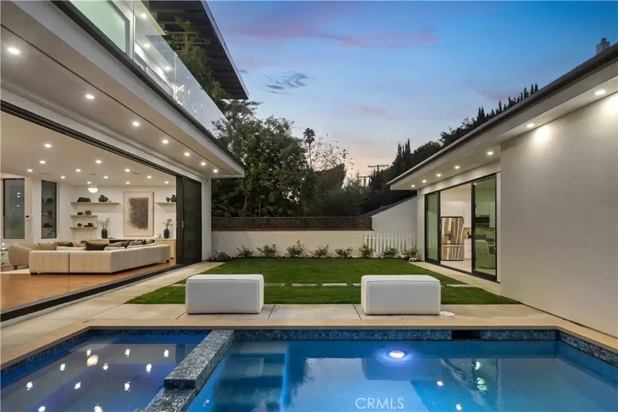 14519 Greenleaf Street, Sherman Oaks, CA 91403 - Image #3