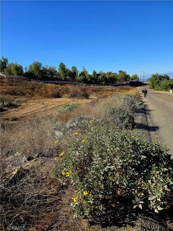 28706002 Multiview, Perris, CA 92579