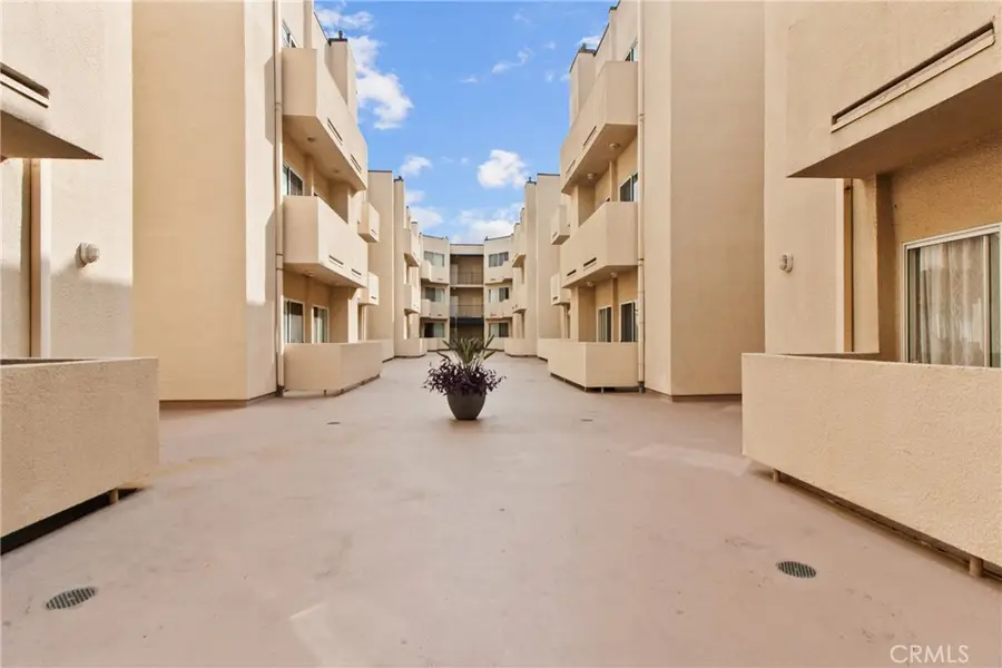 19350 Sherman Way #125, Reseda, CA 91335 - Image #2